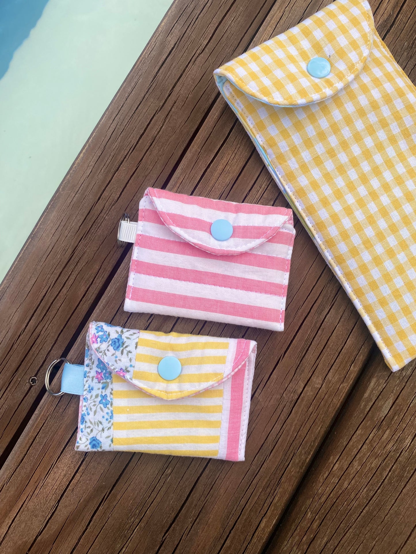 Mini-Pochette / Housse d’AirPods en tissu vintage