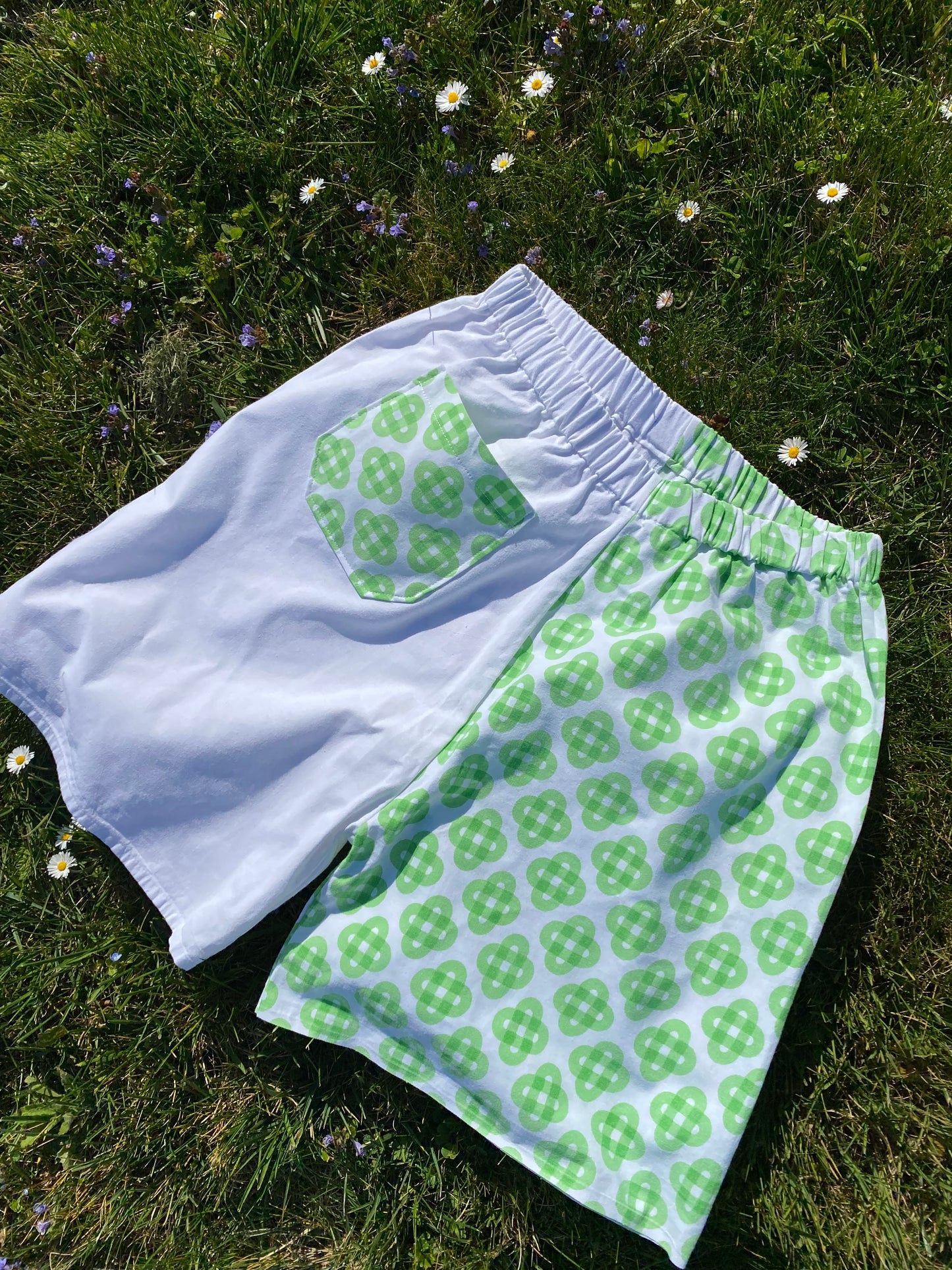 Short long à trèfles