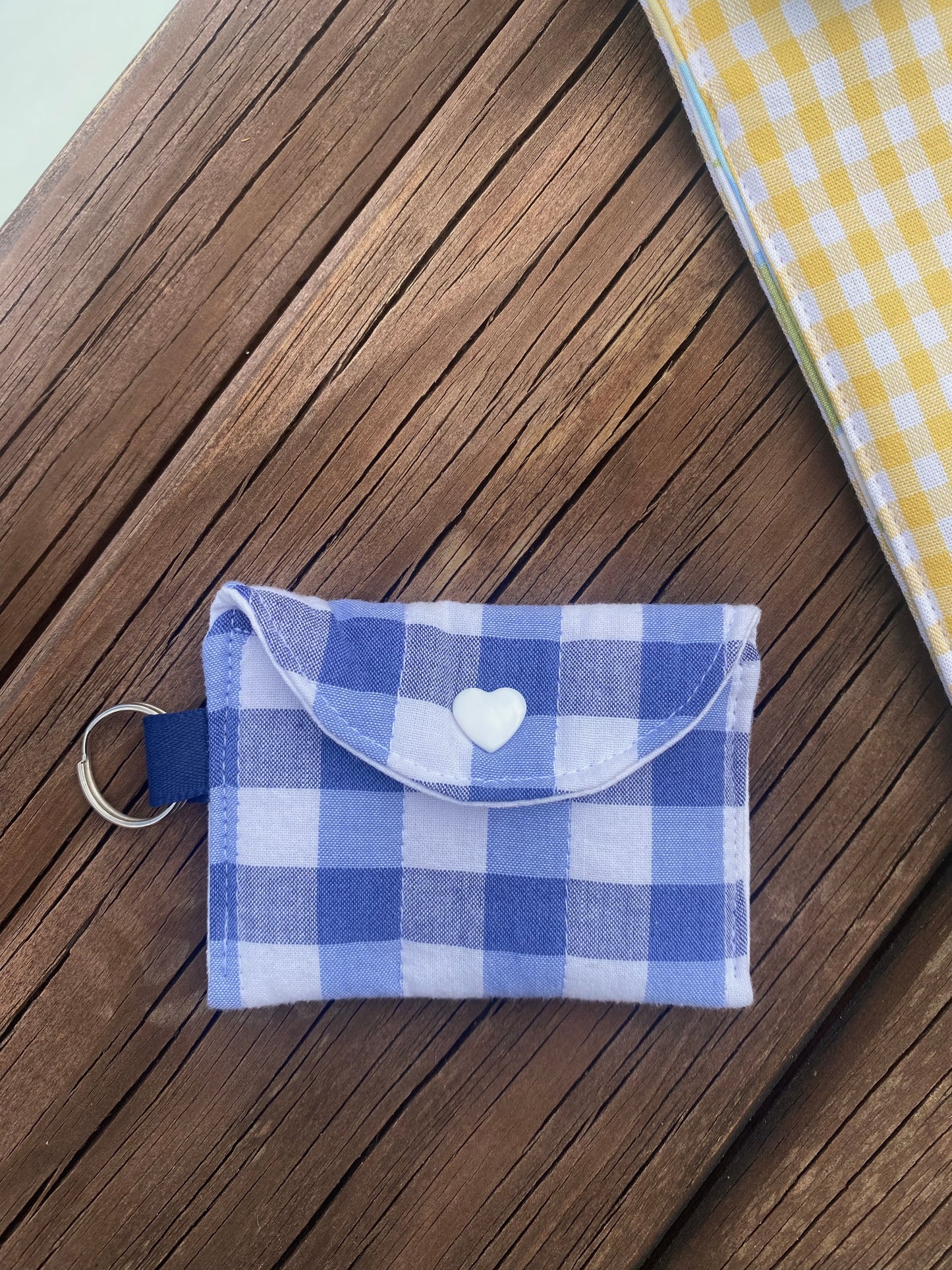 Mini-Pochette / Housse d’AirPods en tissu vintage