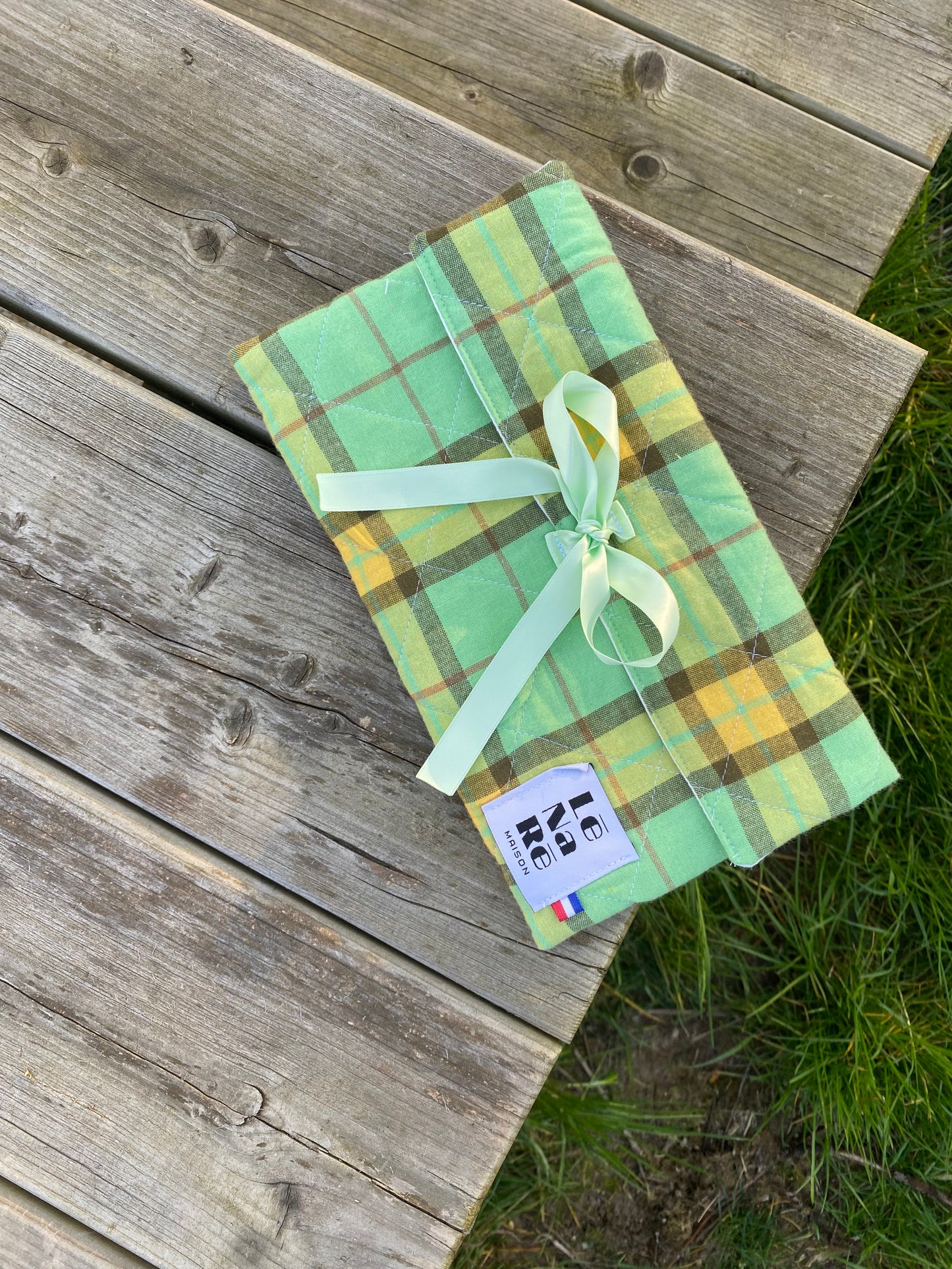 Housse de livre en tissu ancien upcyclé