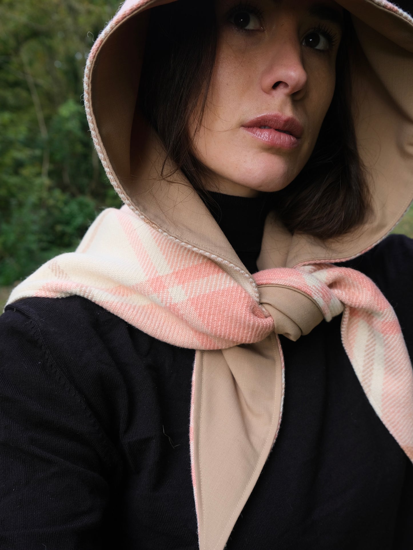 Chaperon crème et rose