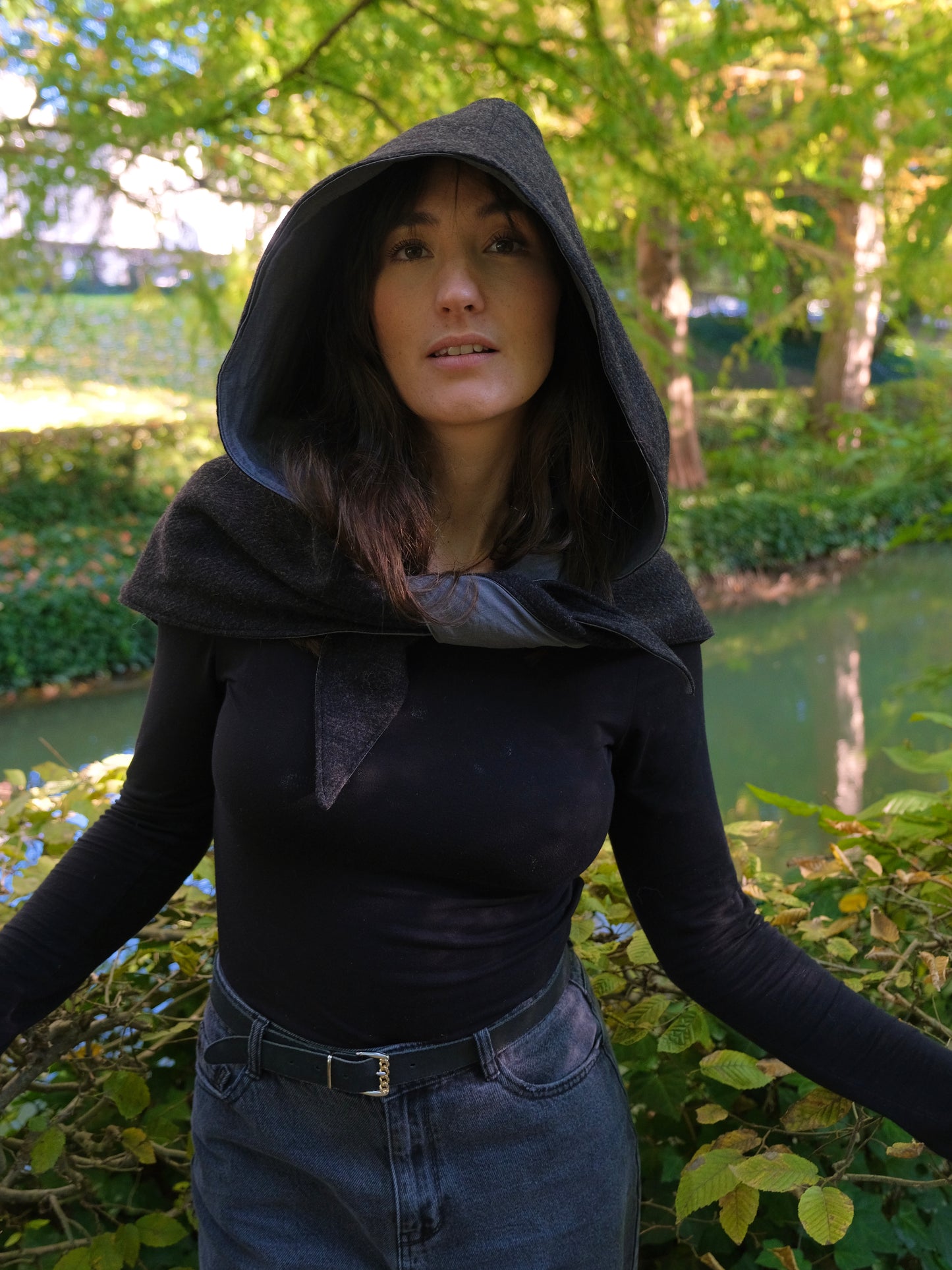 Chaperon noir et gris