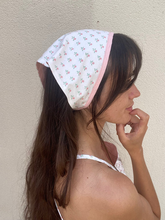 Bandana petites roses pour les cheveux