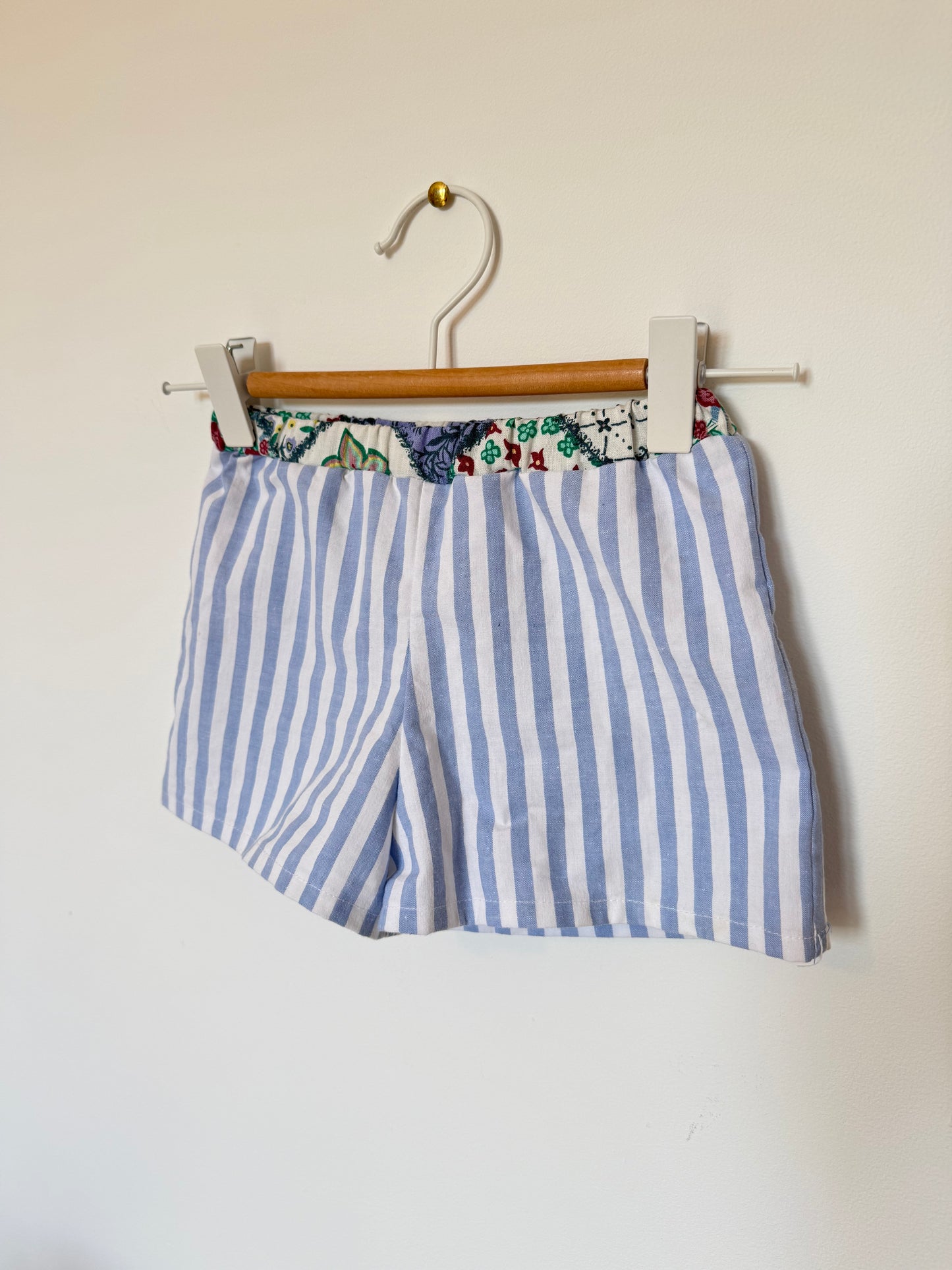 Short Chenapan bleu rayé - 2/4 ans