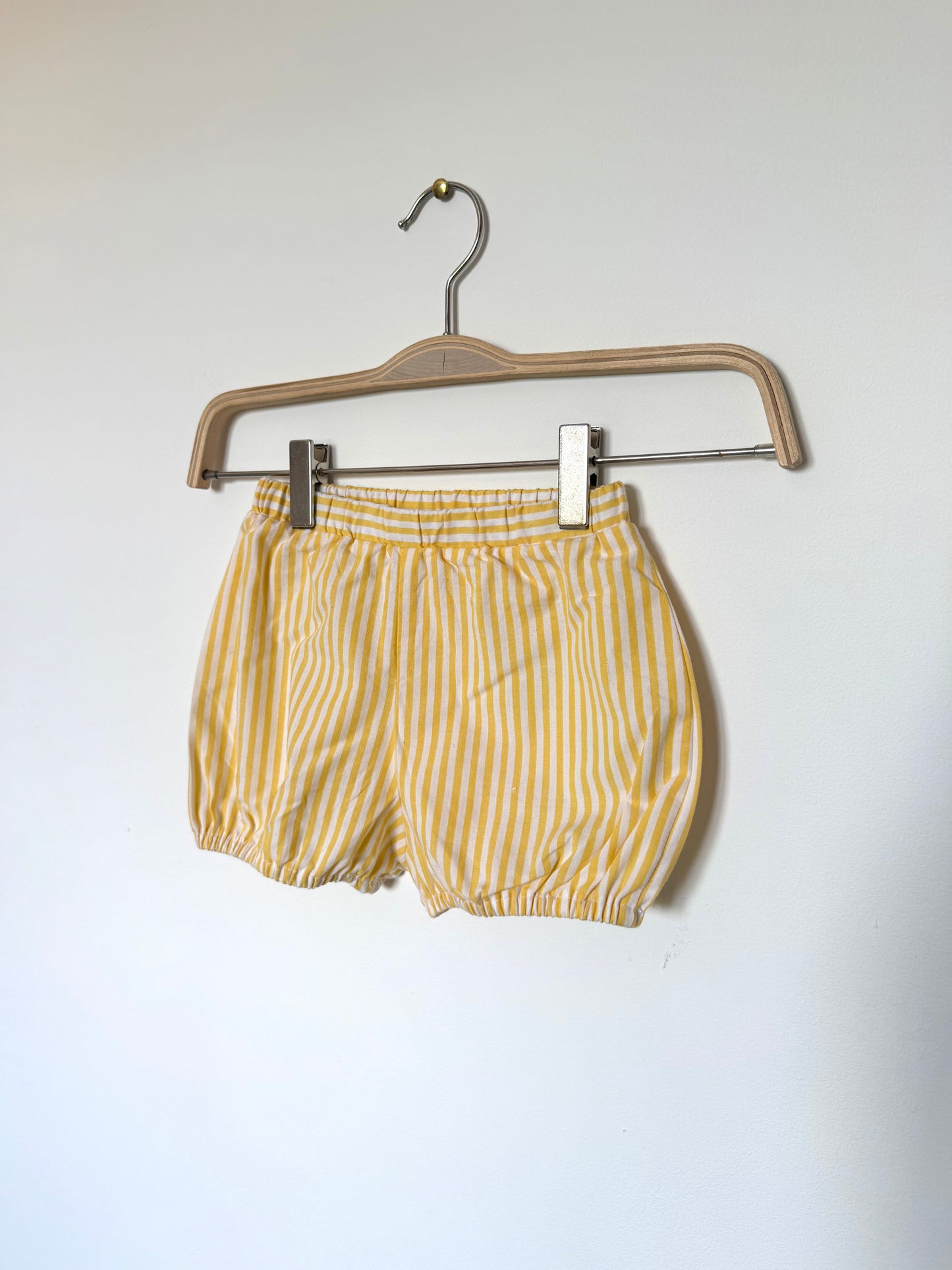 Short boule Fripon jaune - 2/4 ans