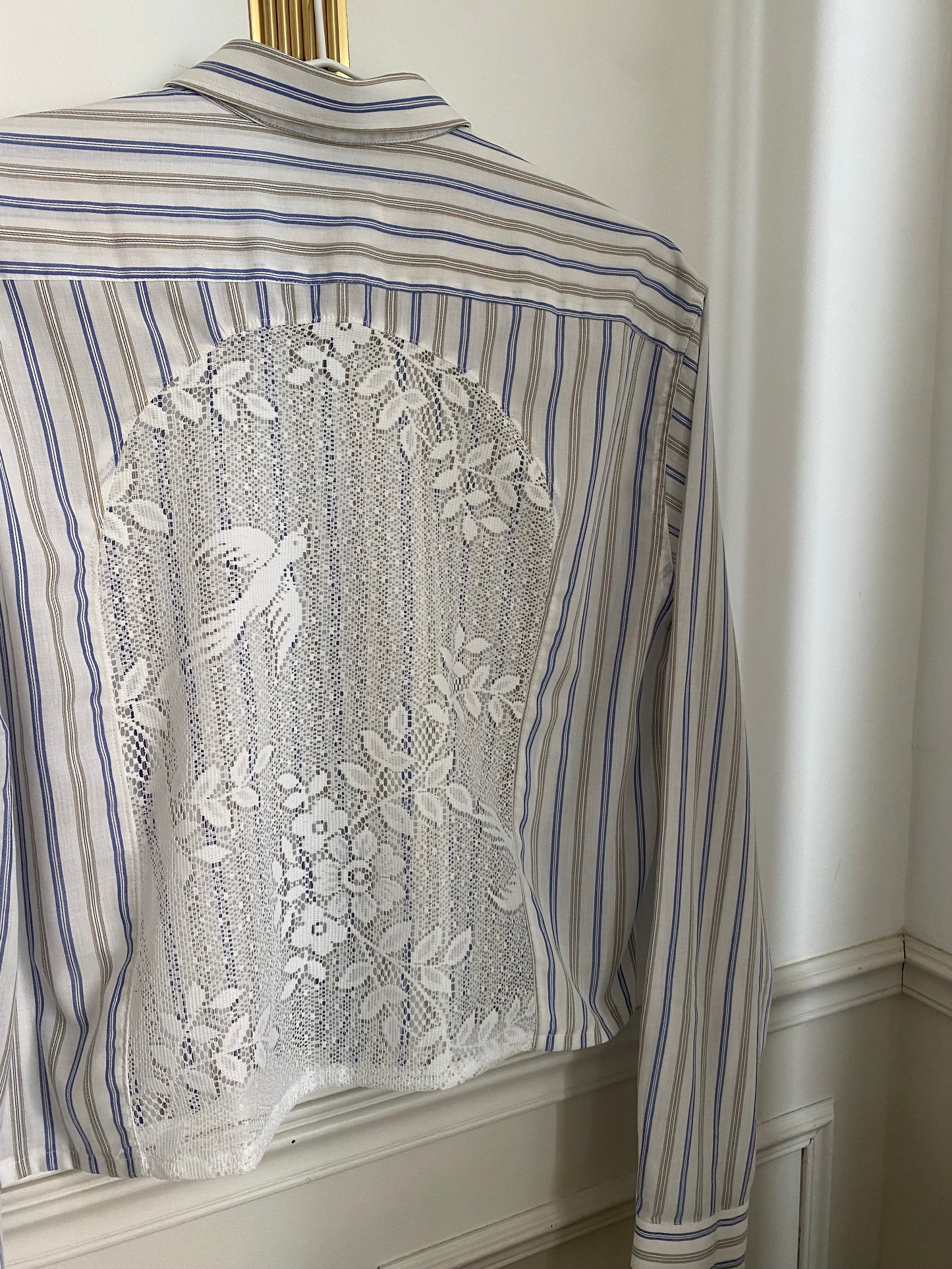 Chemise Frisson Blanche rayée de bleu et beige