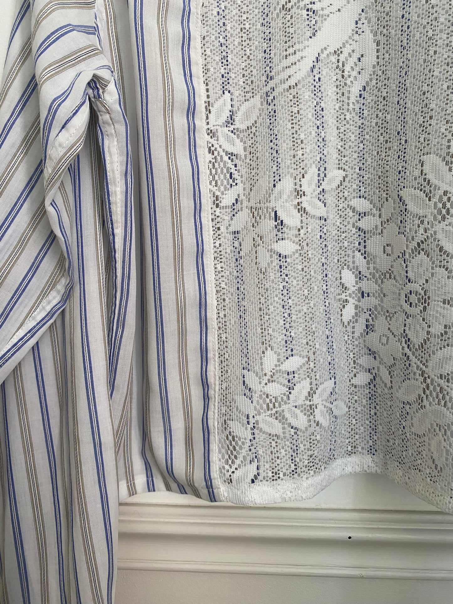 Chemise Frisson Blanche rayée de bleu et beige